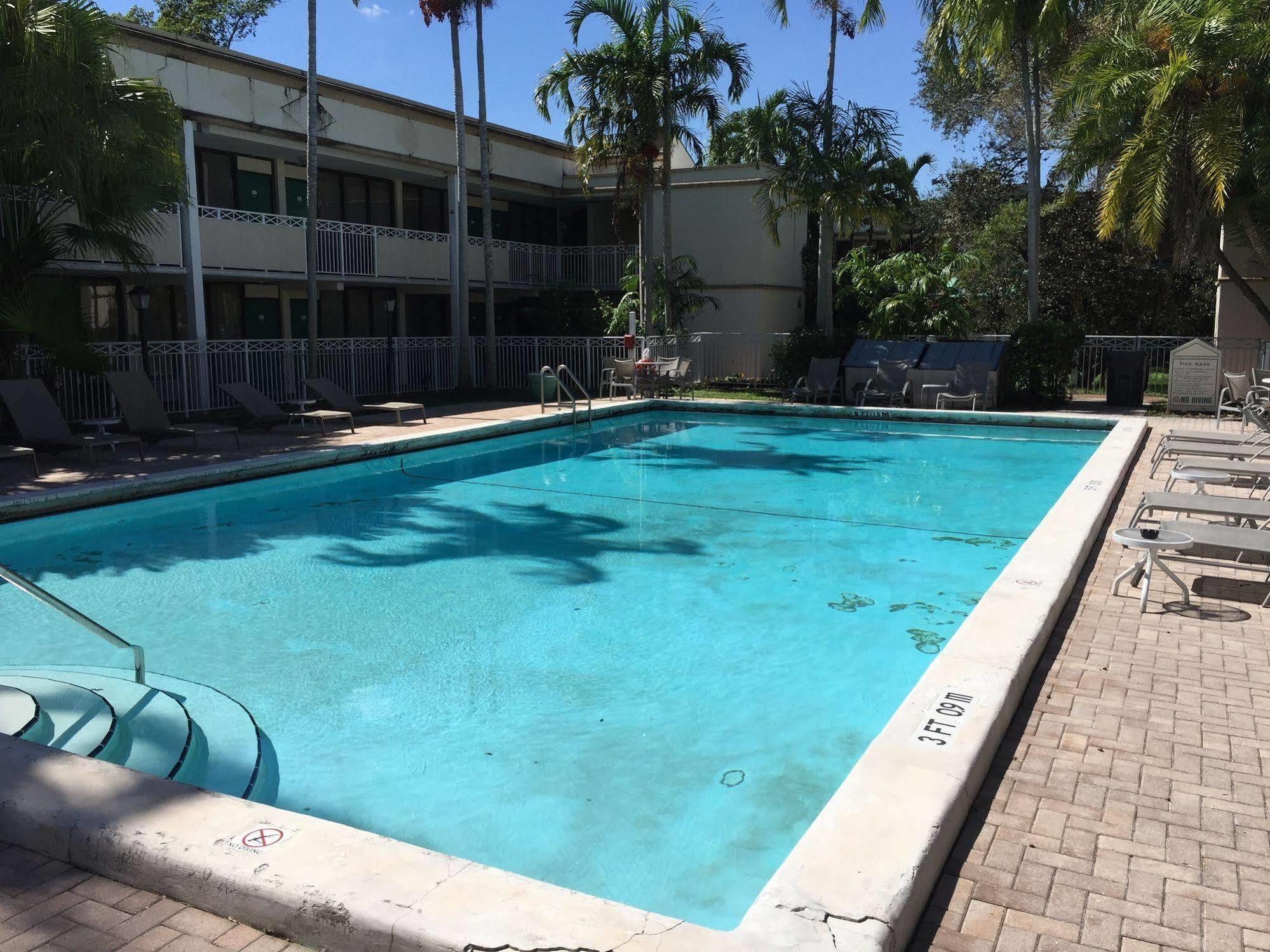 Sawgrass Inn & Conference Center Plantation Esterno foto